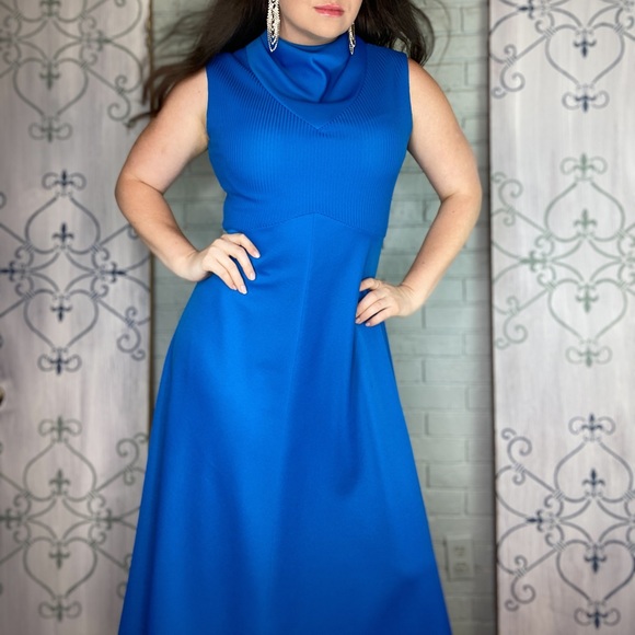 1970s Leslie Fay Blue Long Stretch Knit Maxi Dress - Picture 7 of 15